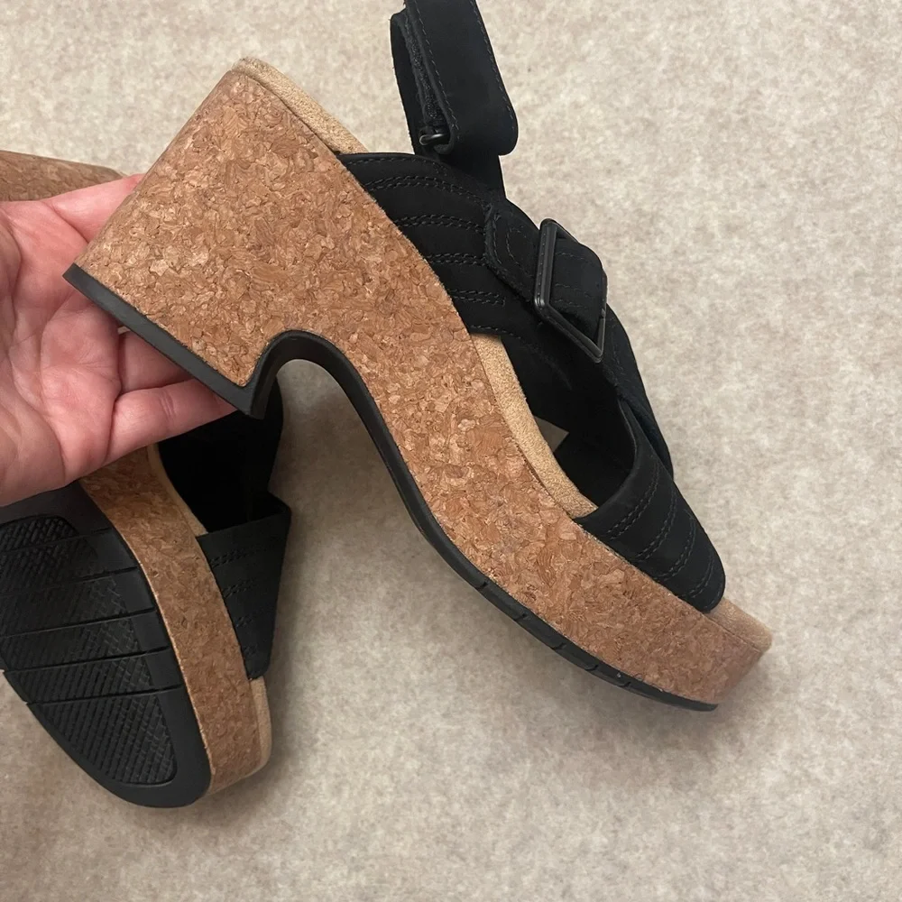 Clark’s Collection Nerisa West Black Cork Platform Heel Sandals Women’s Size 8.5